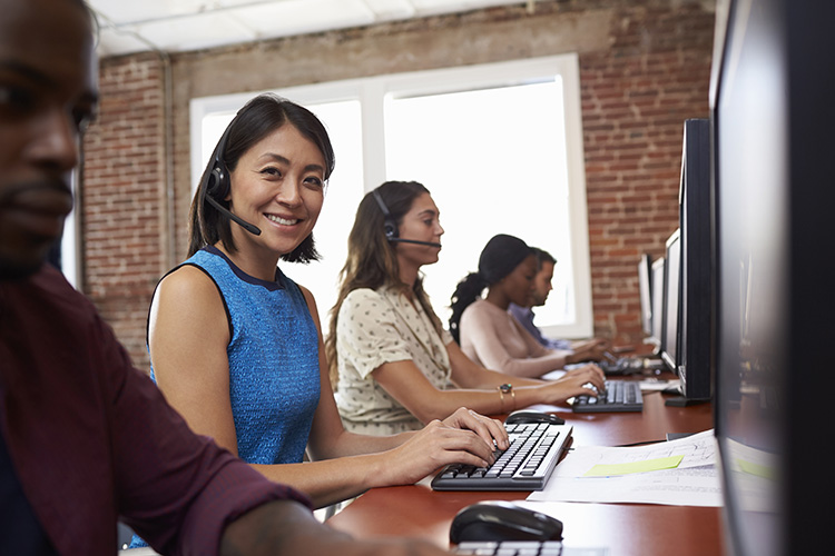 تقديم التعليقات والملاحظات 